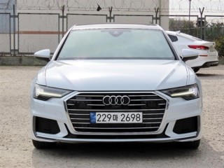 아우디 A6 (C8)