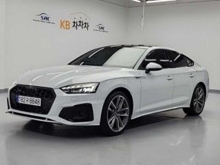 아우디 A5 (F5)