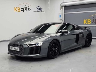 아우디 R8 (4S)