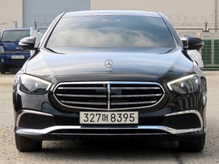 벤츠 E-클래스 W213 E300e 4MATIC 익스클루시브