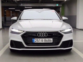아우디 A7 (4K)