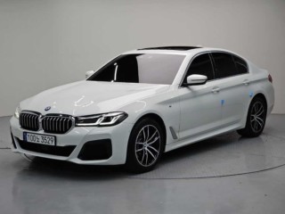 수원 중고차 BMW 5시리즈 (G30) 520d M 스포츠 플러스 2019.08식 64,000km