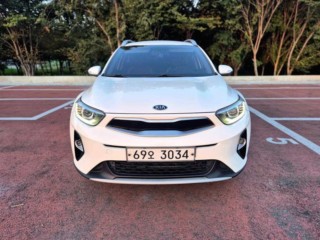 수원 중고차 기아 스토닉 가솔린 1.4 프레스티지 2018.10식 100,061km