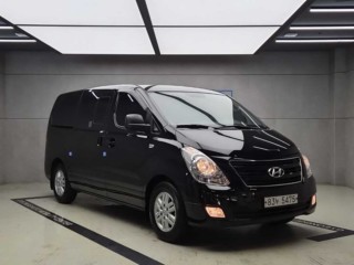 수원 중고차 현대 그랜드 스타렉스 밴 5인승 2017.02식 83,299km