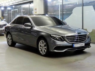 수원 중고차 벤츠 E-클래스 W213 E300 4MATIC 익스클루시브 2018.06식 218,519km