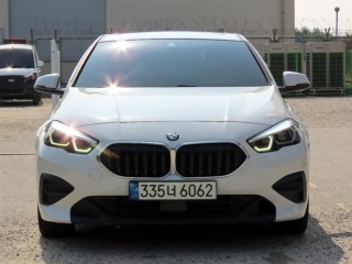 수원 중고차 BMW 2시리즈 그란쿠페 (F44) 220i 어드밴티지 2021.08식 106,899km
