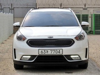 수원 중고차 기아 니로 1.6 하이브리드 2018.08식 210,809km